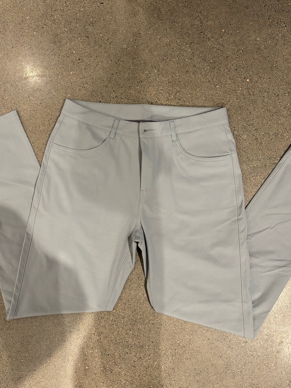 Vuori Men's Light Gray Stretch Performance Pants
